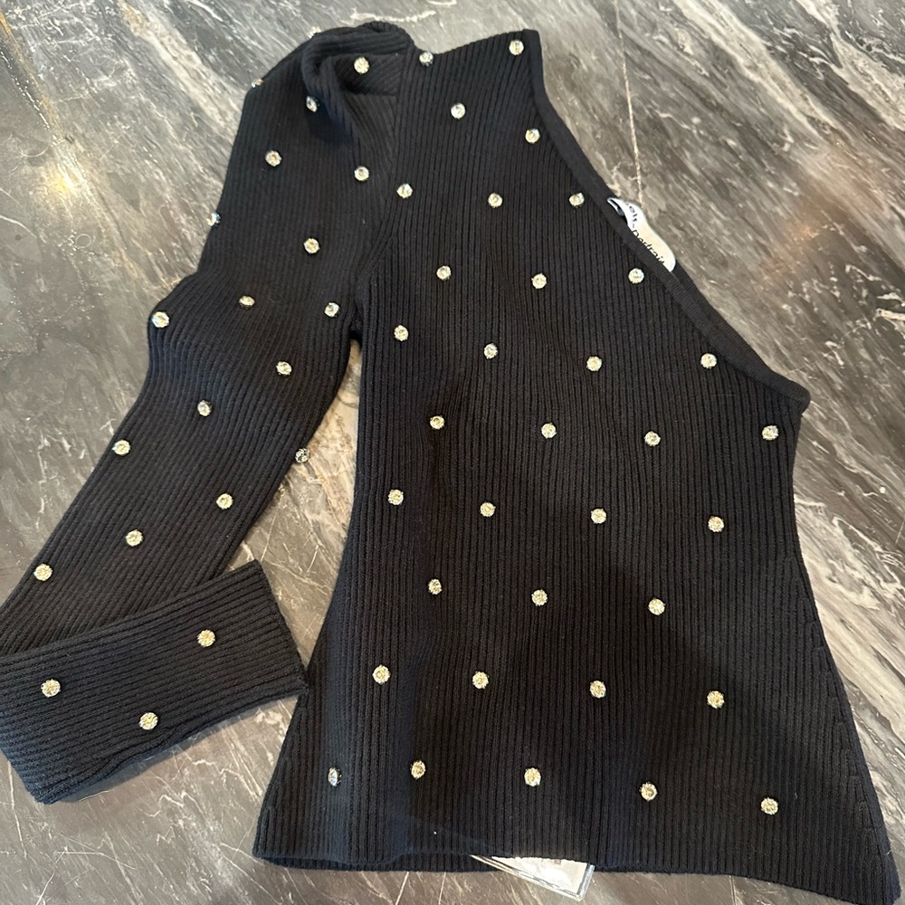 Black Ribbed One-Shoulder Embellished Top